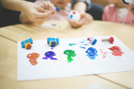 강남구 신사동 리비어어학원 원어민 영어 수업 장면